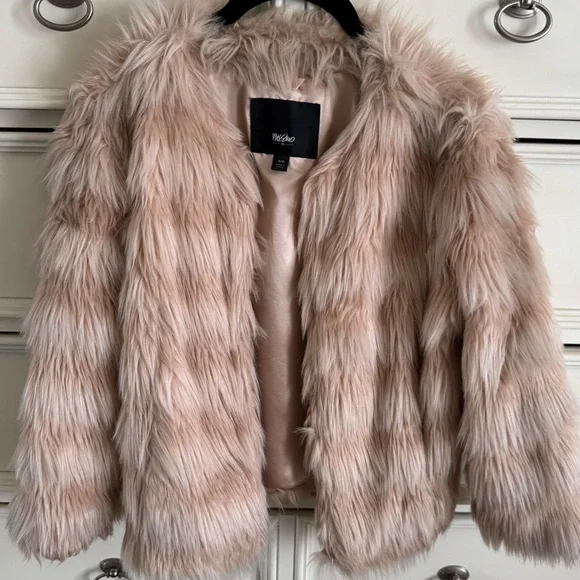 Mossimo Faux Fur Pink Jacket - Picture 6 of 16